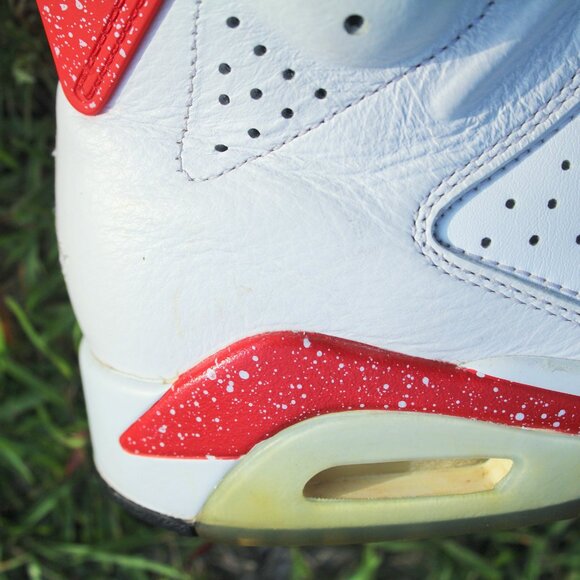 Size 9 - Jordan 6 White and University Red 2022 - Picture 13 of 14